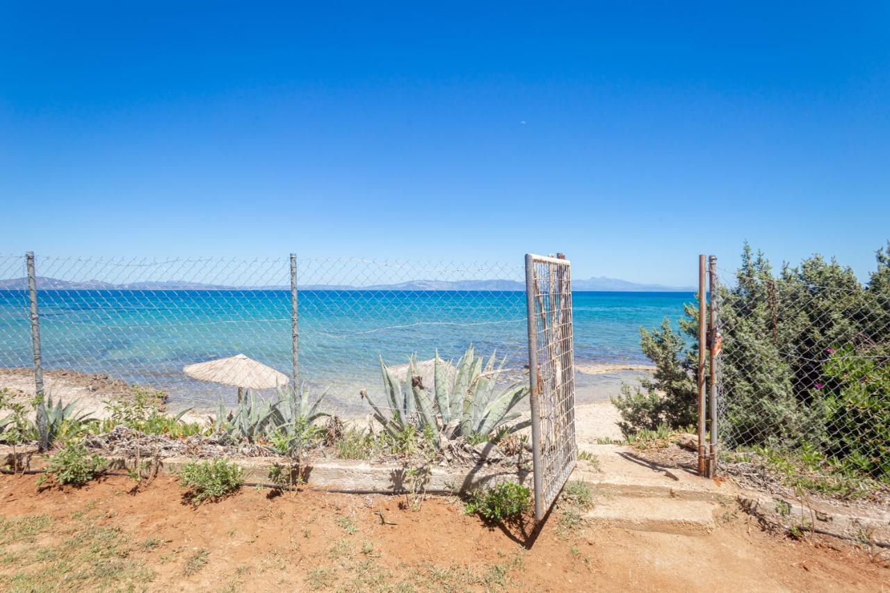 "Nirvana Seaside" By The Beach Néa Mákri Buitenkant foto